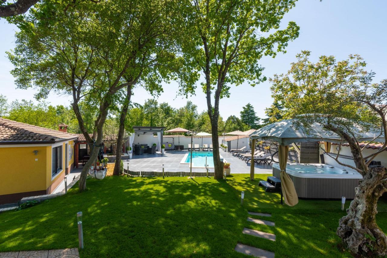 Apartment Felix Πόρετς Εξωτερικό φωτογραφία