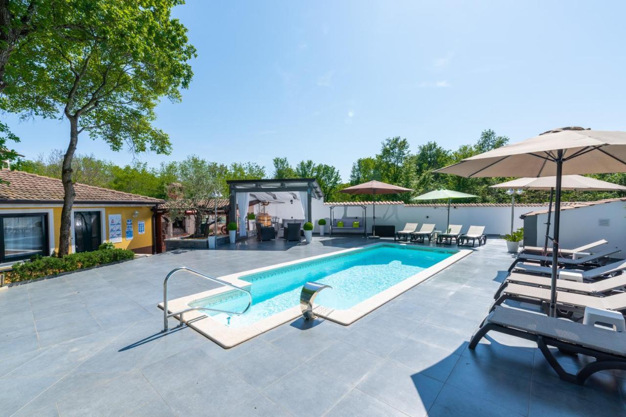 Apartment Felix Πόρετς Εξωτερικό φωτογραφία