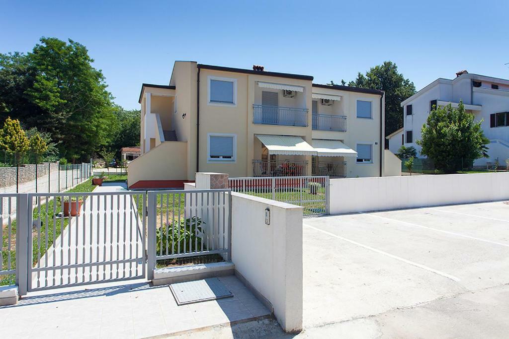 Apartment Felix Πόρετς Εξωτερικό φωτογραφία